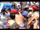 Tv9 Gujarat - Asaram Bapu's men threatened, tried to bribe cops Rajasthan police