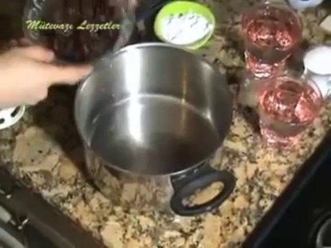 Vişneli İrmik Tatlısı Tarifi Nefis Yemek Tarifi