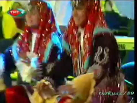 BURHANİYE H.E.M HALK OYUNLARI EKİBİ-1-Harmandalı-2-Karyolamın Demiri