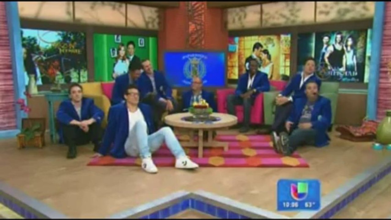 Maite Perroni apoya  Beautiful Lengths (DA)