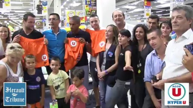 AGDE - 2013 - FOOTBALL : Transfert : Cinq joueurs du MHSC ont signé à AGDE sur le terrain d'HYPER U ...