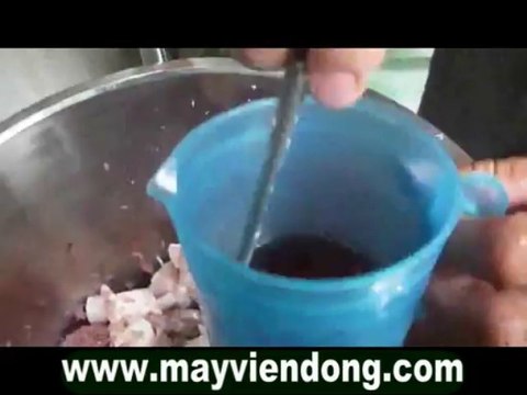 Cách làm giò chả bằng máy xay giò