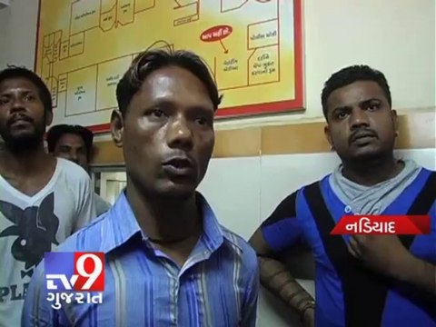 Tv9 Gujarat - Student electrocuted in school premises , Anand