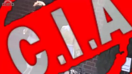 Miley Cyrus FLAUNTS her ass and legs in shorts