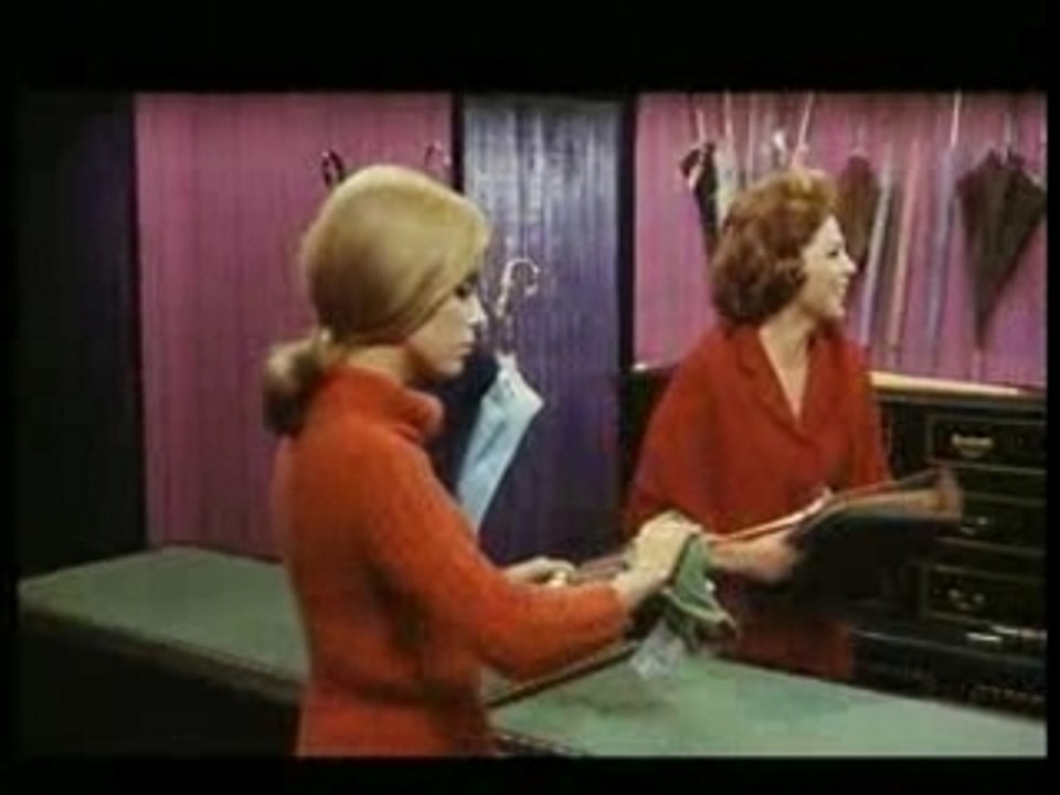 LES PARAPLUIES DE CHERBOURG