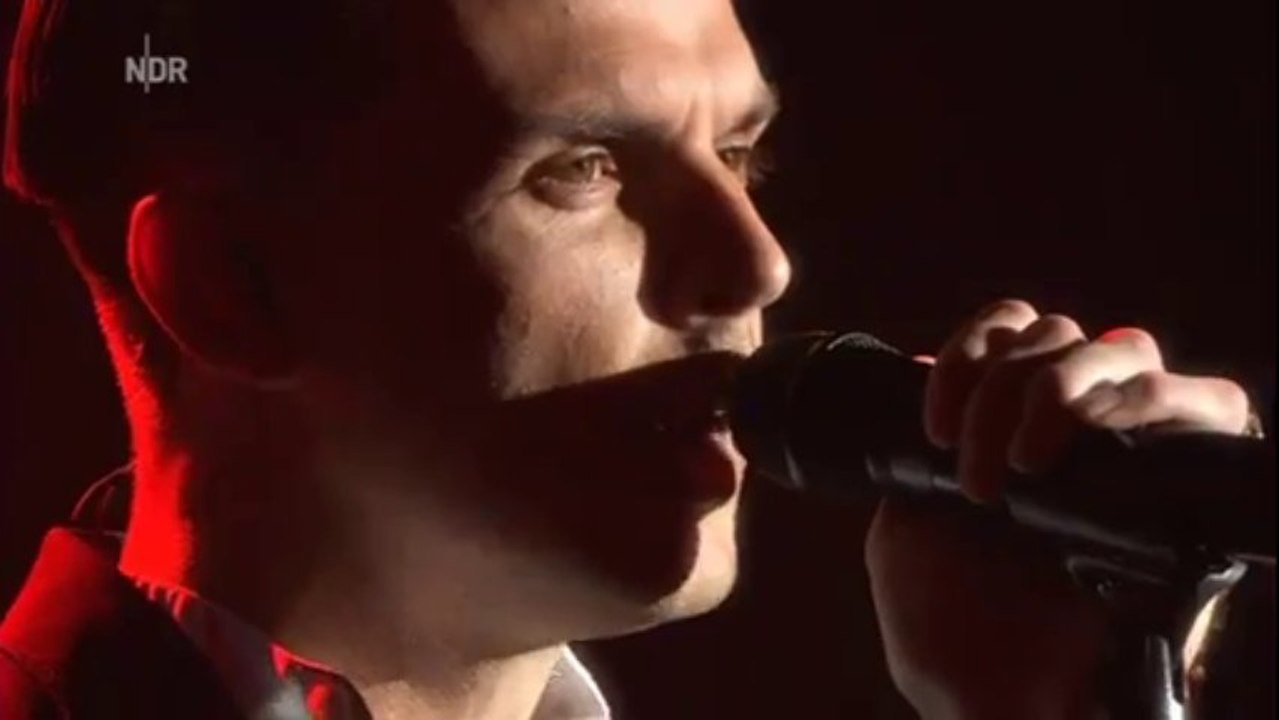 HURTS - SOMEBODY TO DIE FOR ( Deutscher Radiopreis - 05.09.2013 in Hamburg )