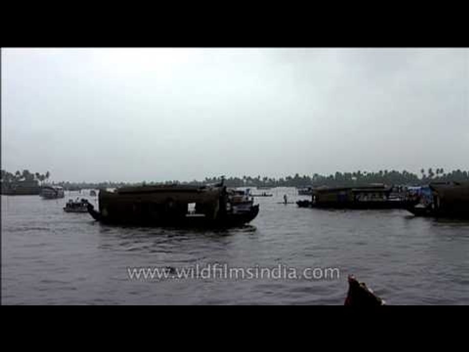 Backwaters see houseboat traffic on Nehru Boat Race