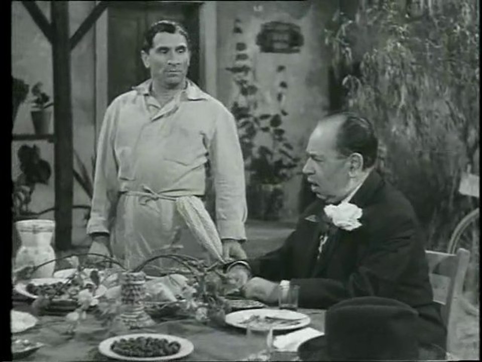 Ζήκος - Εδώ είμαι και σε καμαρώνω μούργο!