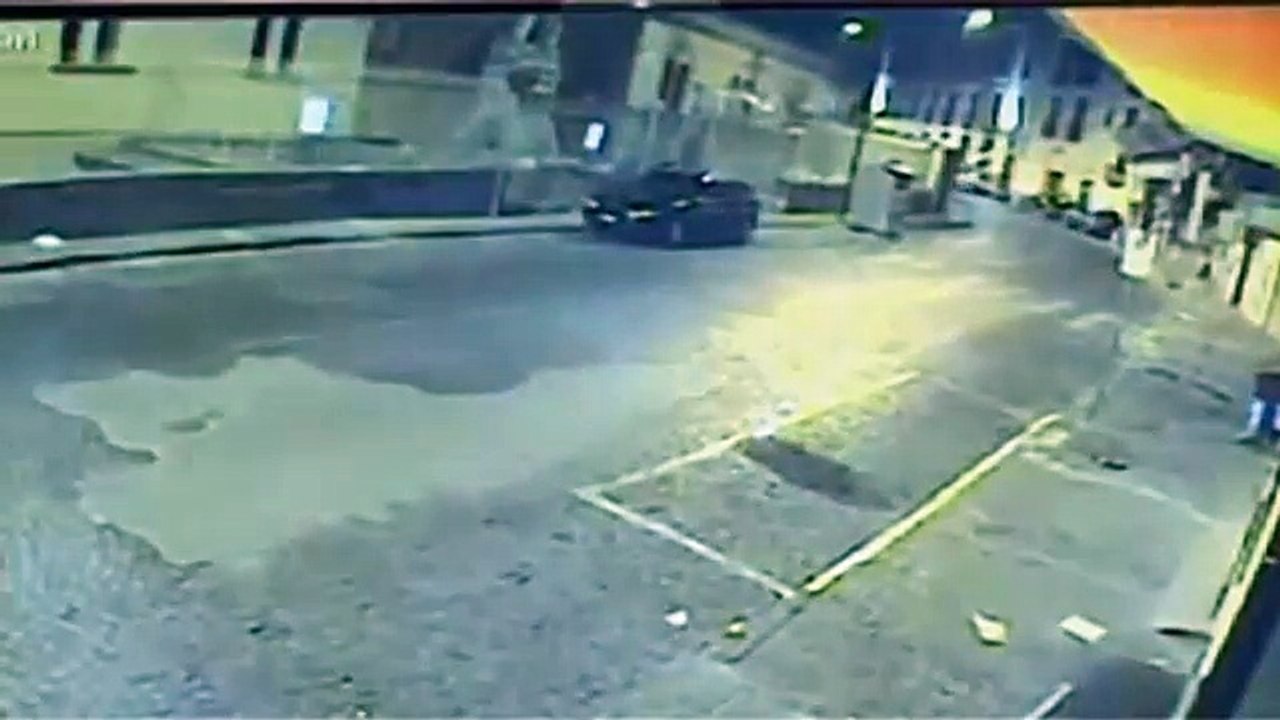 Napoli - Rapinatori uccisi in via Posillipo, il...