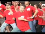 Un cours de haka pour de jeunes Anglais et Français