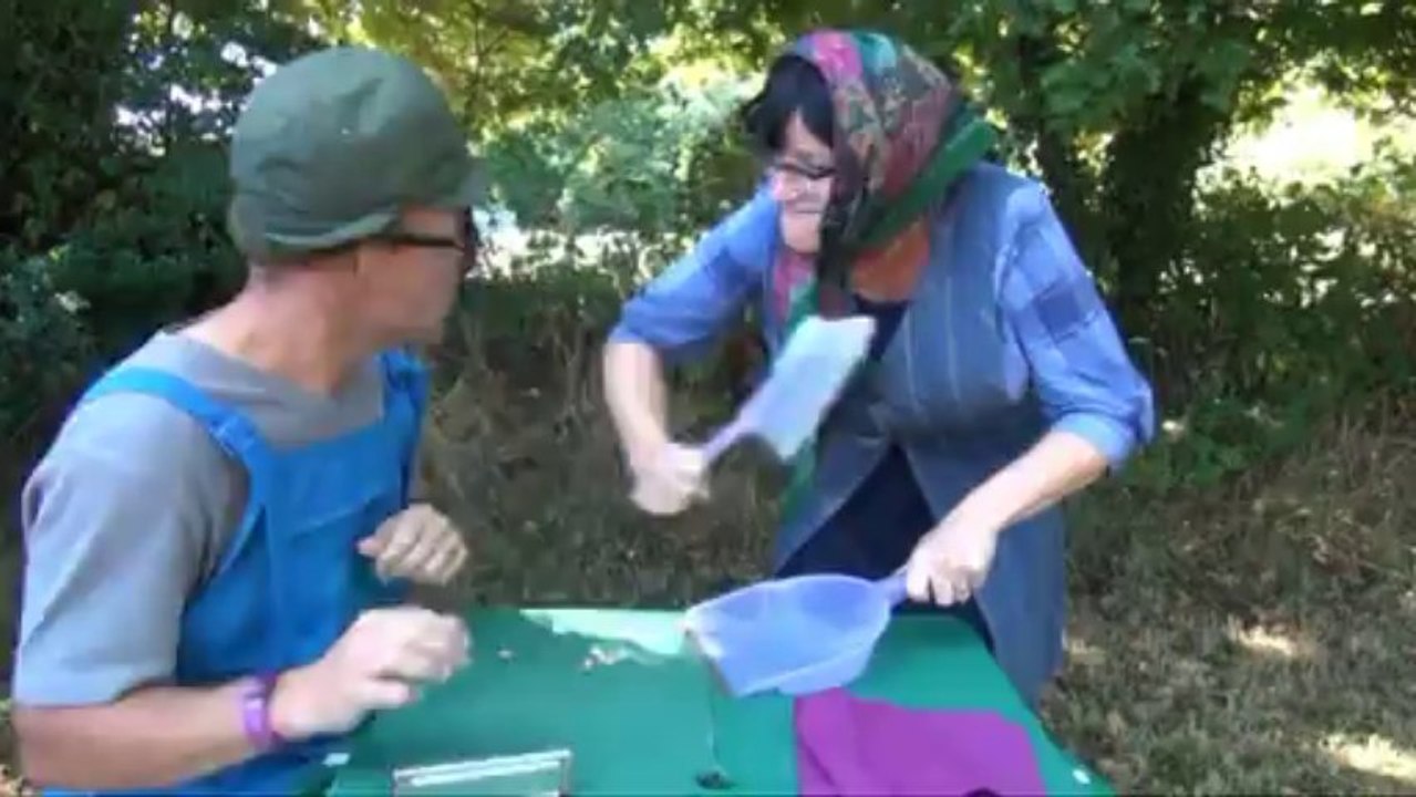 Camping. (Clip officiel de Laurent Chandemerle)