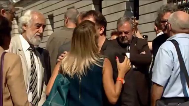 Independentistas parlamentarios despliegan una pancarta en el Congreso de apoyo a la cadena humana