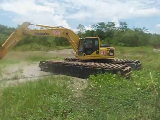 swamp excavator komatsu PC200 standard arm