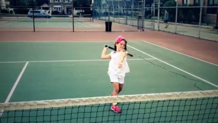 Press doing her @serenawilliams warm up routine