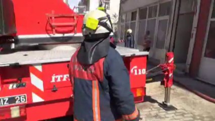 Çatı Katı Alev Alev Yandı