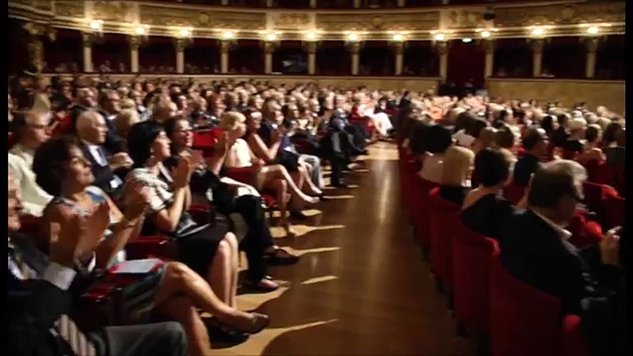 Napoli - Al premio "Le maschere" Toni Servillo acchiappatutto (05.09.13)