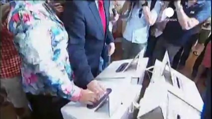 Los sondeos a pie de urna confirman el vuelco...