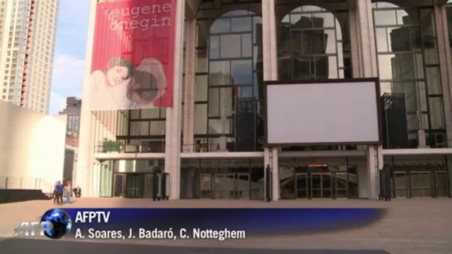 Modelos 'plus size' brilham em NY