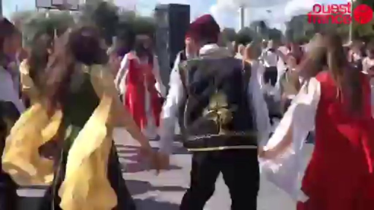 Première Fête interculturelle - Danse turque
