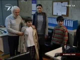 033.Musa Pekdemir & Oyuncu -Emn. Müd. Kardeş Gibi Tv Filmi.