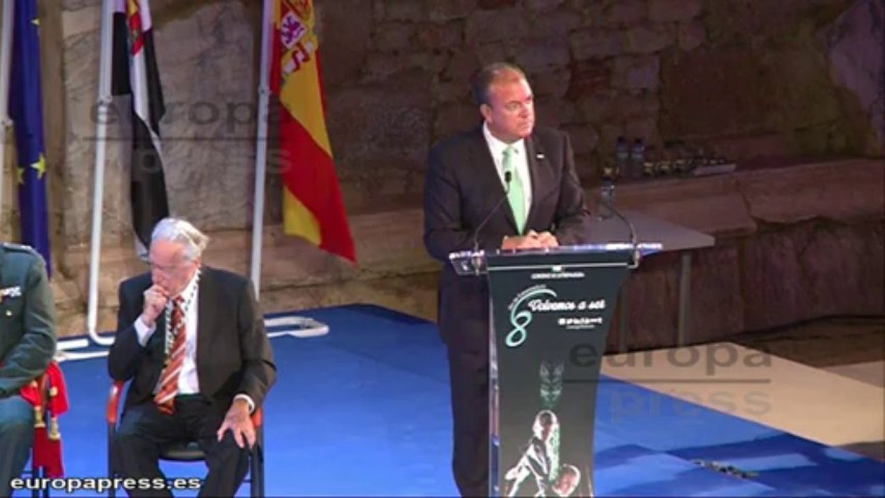 GobEx continuará financiando la reproducción asistida