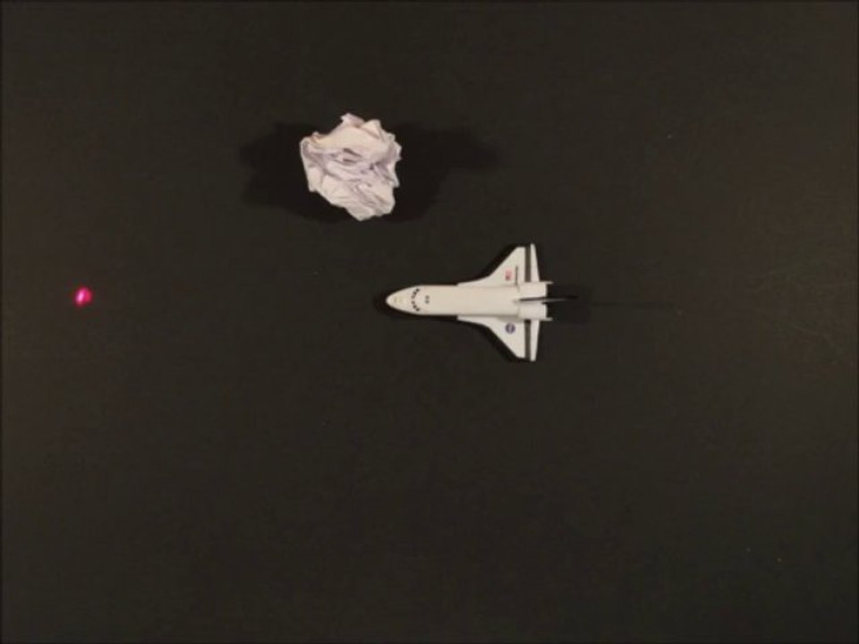 Meanwhile in Space - Shuttle (stop motion) - www.jixxeo.com