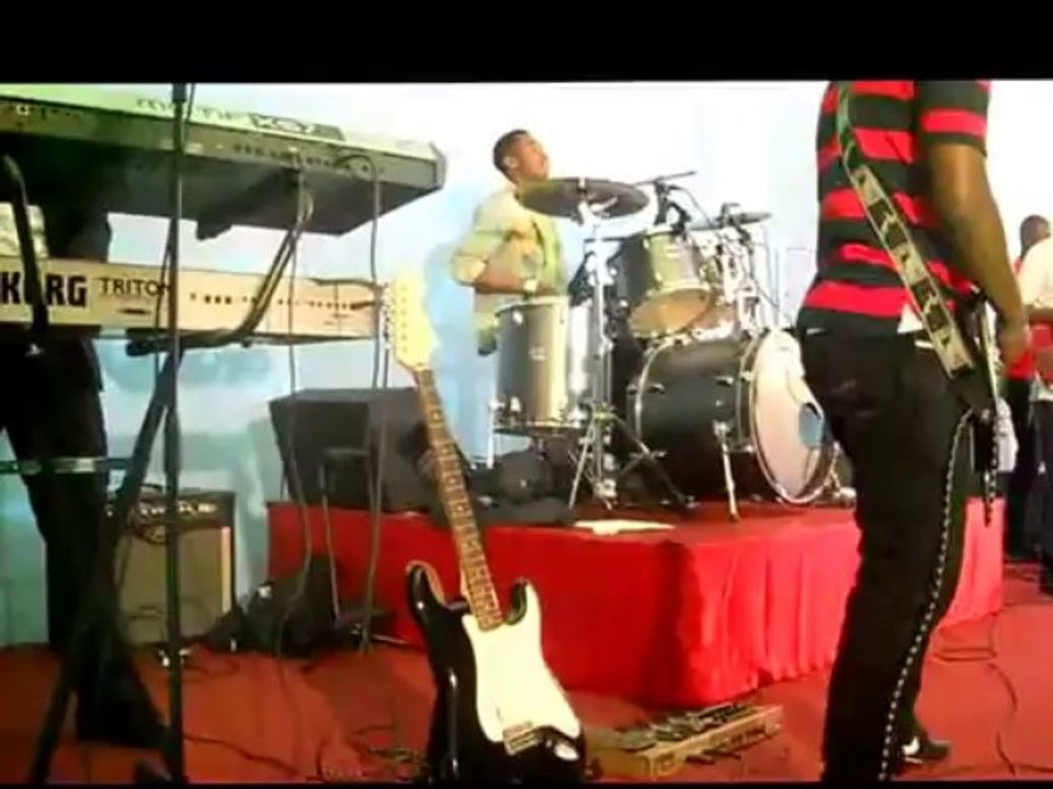 REGGAE LIGHT ETERNEL AU YELAM S