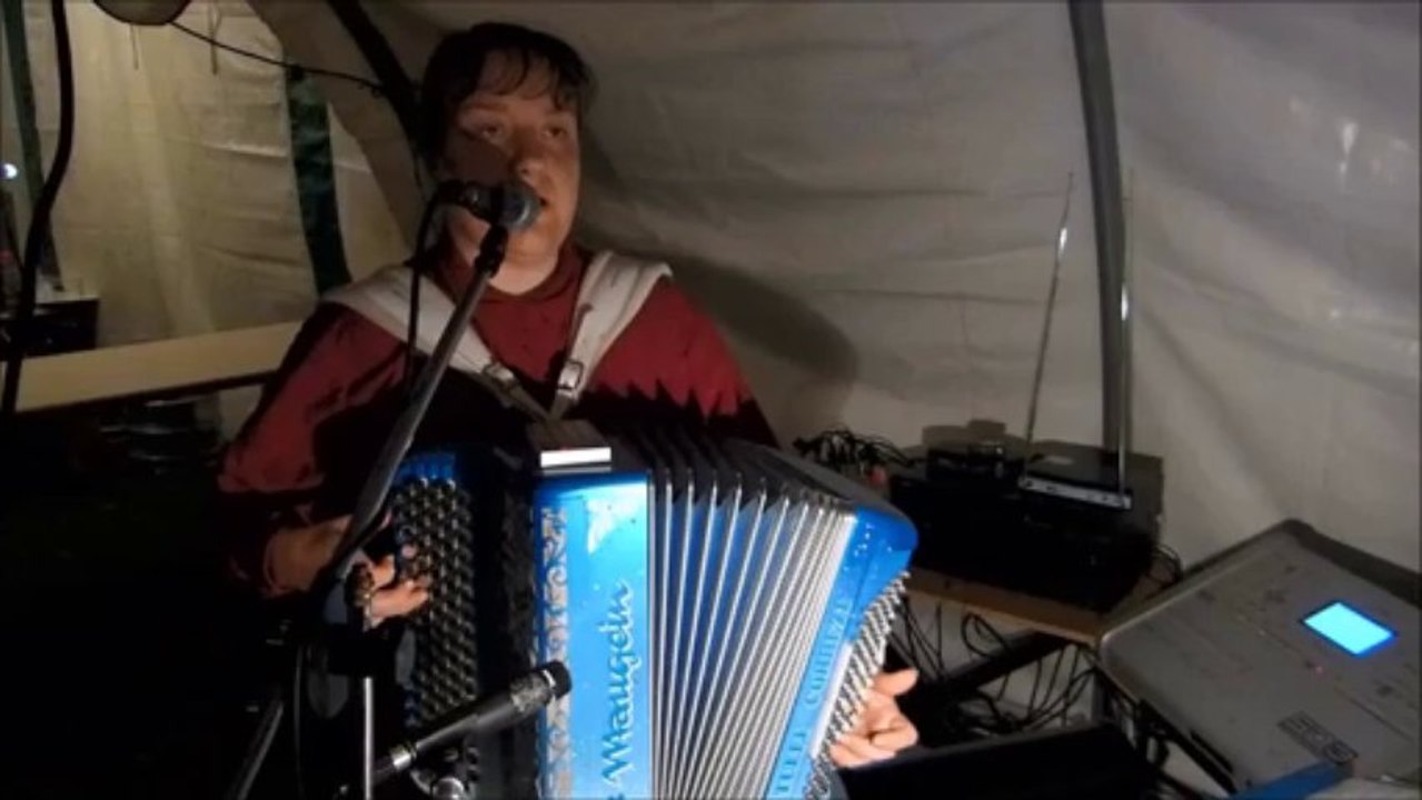 Soirée ecrevisses à Lanquais avec Nathalie Ligoki