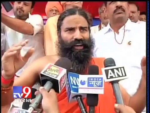 Tv9 Gujarat - Baba Ramdev takes dig on Manmohan Singh for calling Rahul as ideal PM candidate