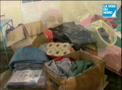 Une tente abrite des Erythréens à Steenvoorde