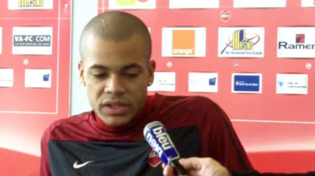 Avant Valenciennes - Paris SG, Rémi Gomis et Mathieu Dossevi