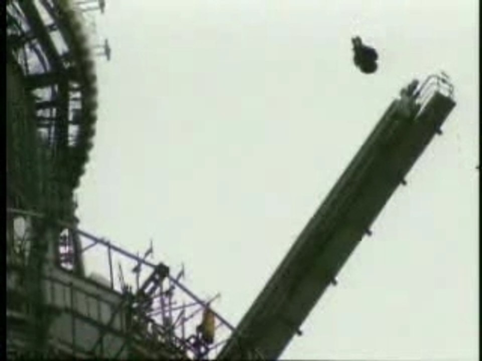 Base Jump 003