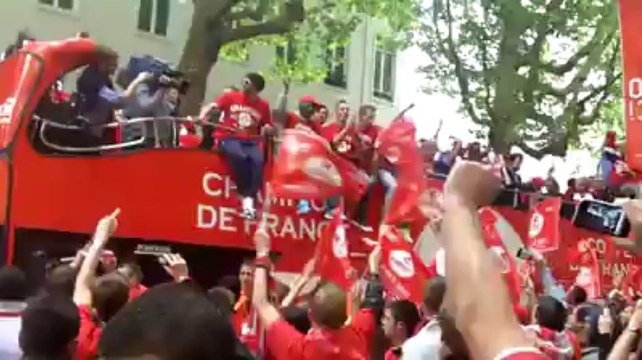 Le défilé des Lillois dans les rues de la ville