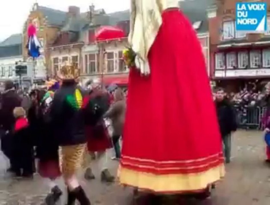 Carnaval de Cassel : la danse des géants