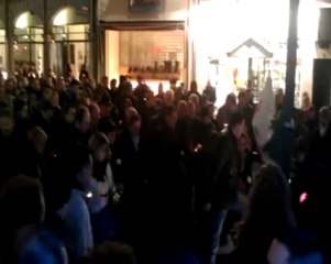 Trois cents personnes rassemblées à Arras rendre hommage à Stéphane Gatteau