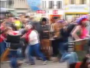 Boulogne-sur-Mer : un "Harlem shake" sur la place Dalton