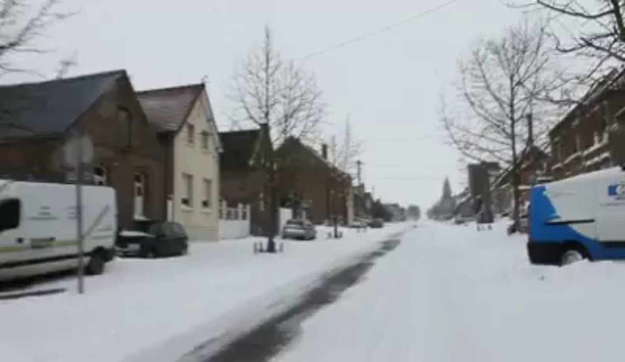 Villers-en-Cauchies, village du Cambrésis désert mardi matin