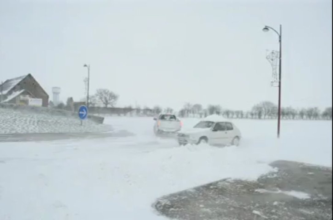 La nationale Cambrai-Caudry sous la neige mardi