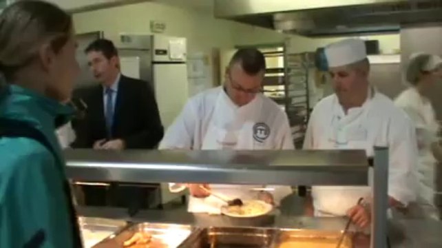Ludovic Dumont, Masterchef 2012 et chef d'un jour du restaurant scolaire du lycée Jacquard de Caudry