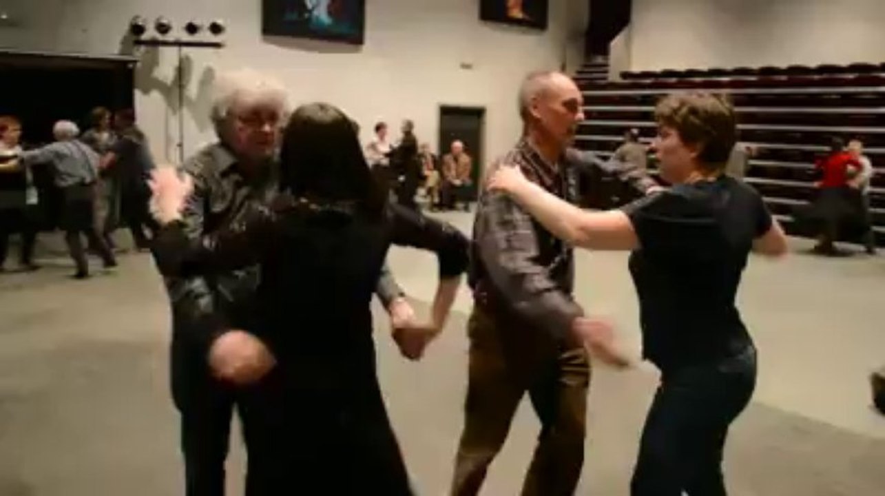 A Dranoutre (B), des danses pour les 300 ans du traité d'Utrecht