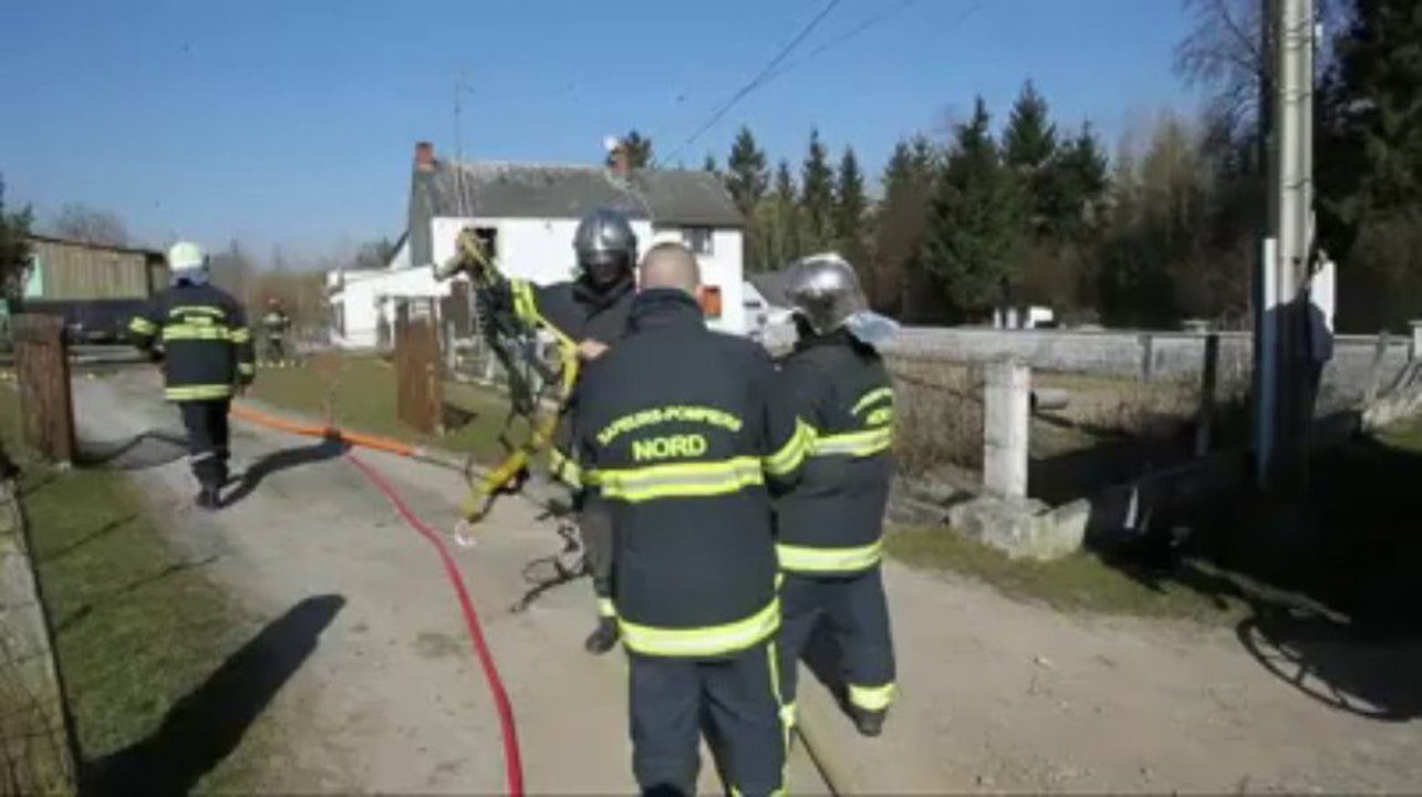houdain-lez-bavay: feu de cheminéé