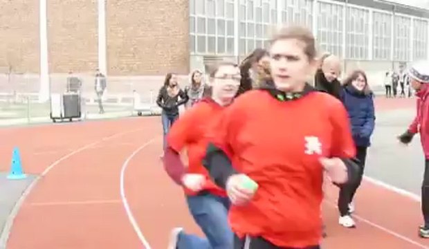 Les élèves de la cité des Flandres ont couru pour Hugo et Jérémy