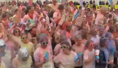 Calais : plus d'un millier de participants à la Holi Run