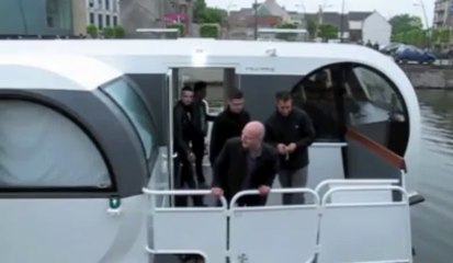 Calais : la navette fluviale mise à l'eau