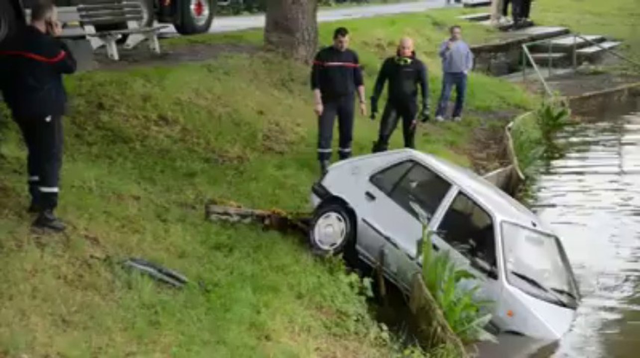 Une femme de 54 ans se jette avec sa voiture dans les étangs de Bouchain