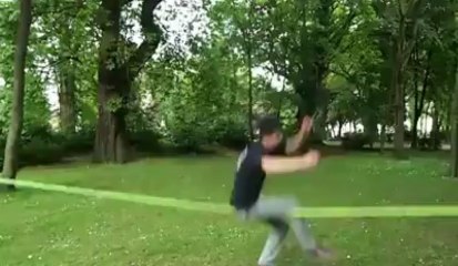 Initiation au slack au Festi jeune de Seclin