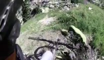 Big fail in Mountain Bike : Break a Leg!