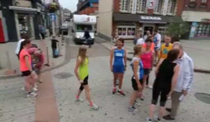 Caudry: Arrivée de Guy Amalfitano, marathonien unijambiste