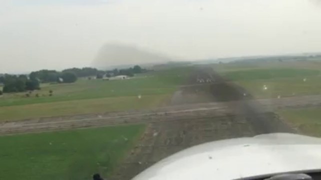 L'atterrissage en ULM au-dessus du Cambrésis