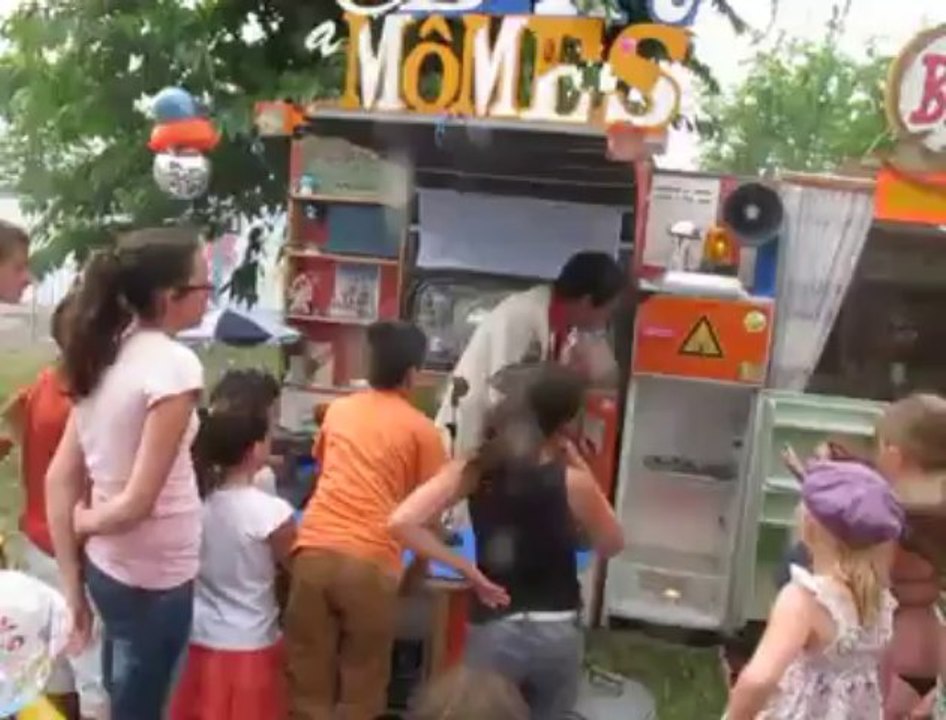 Hénin-Beaumont Plage : le Bar à mômes de la Cie Banane-Cerise
